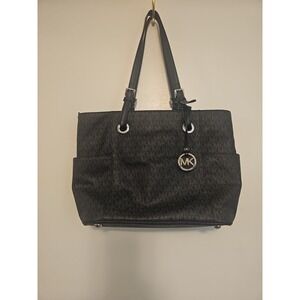 Michael Kors medium tote bag Jet Set black and gray lettering